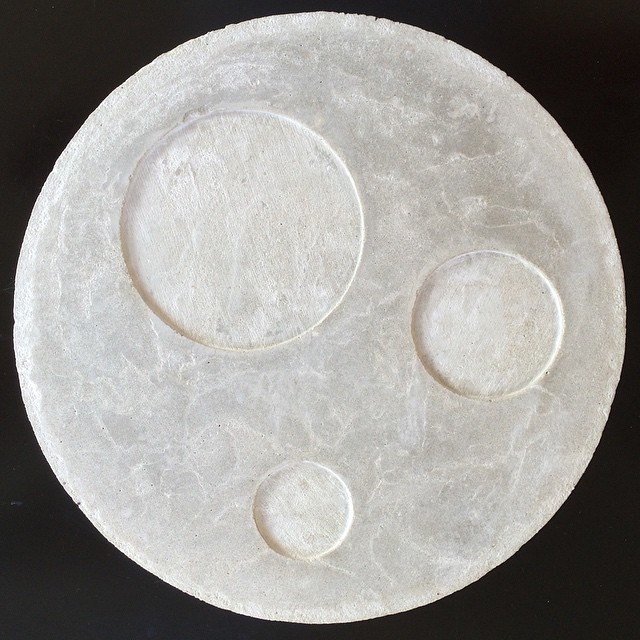 Tray made of white concrete