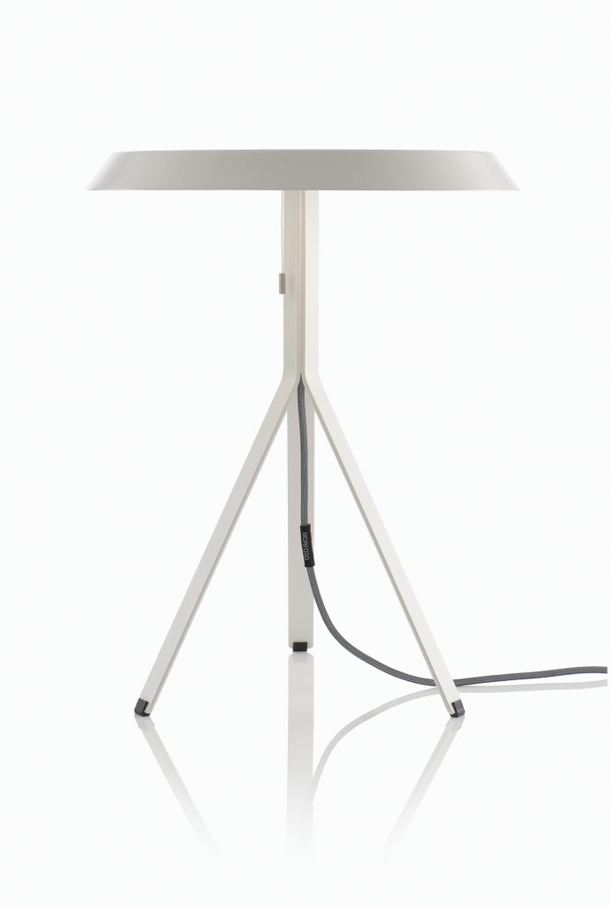Koenig-Table-Lamp-white-on-white-background
